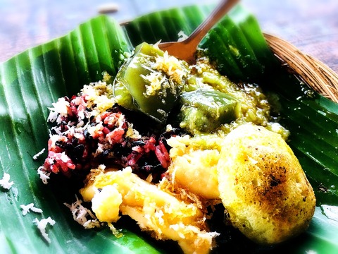 バリの伝統お菓子〜米粉とパンダンで作るグルテンフリー『ラックラック』